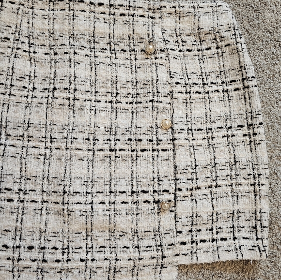 Plaid Print Cropped Mini Skirt with Pearl Embellishments - Picture 2 of 7